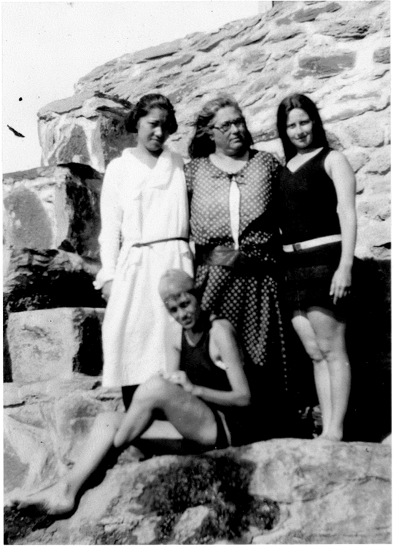 Dinegar family photos1